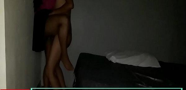  MI AMIGA ESTABA DESESPERADA POR COJER CONMIGO, SE LA METO SIN CONDON PARTE 1